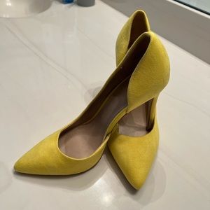 Yellow heels size 7.5